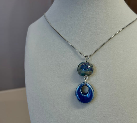 blue dot with glass bead