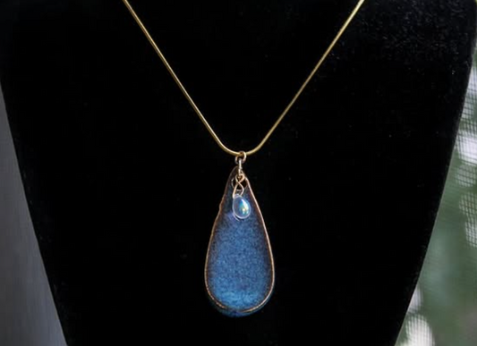 awesome blue necklace